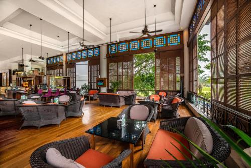 glenmarie hotel and golf resort