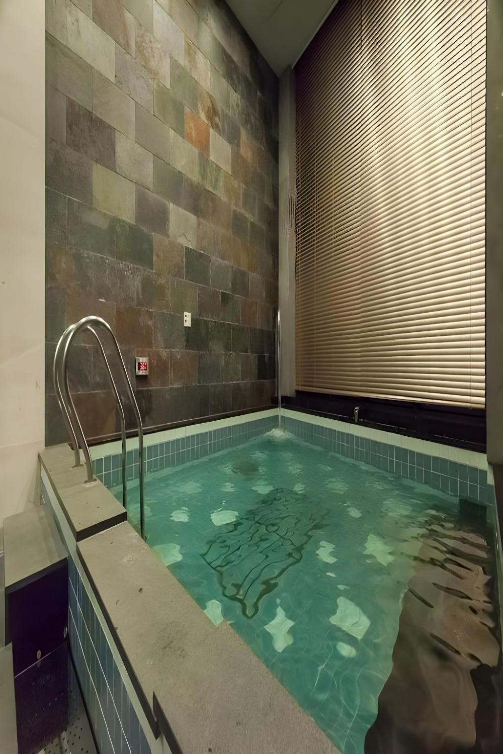 pharos hotel