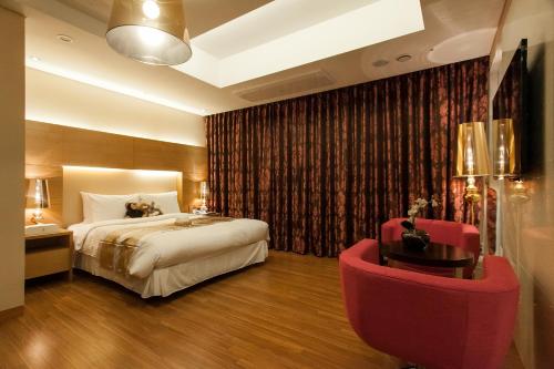 pharos hotel