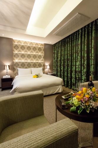 pharos hotel