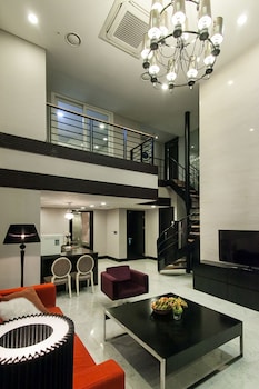 pharos hotel