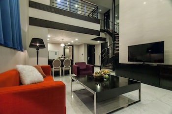 pharos hotel