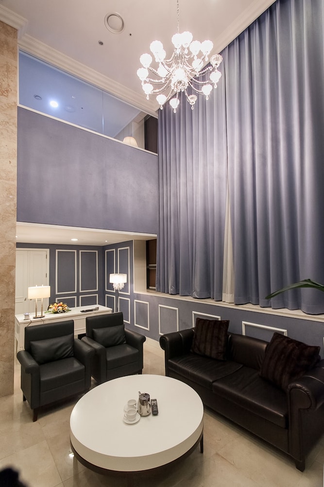 pharos hotel
