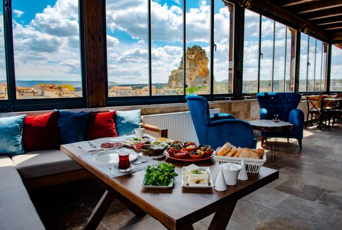 megaron cave hotel