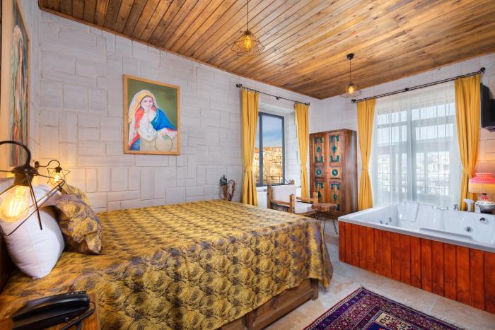 megaron cave hotel