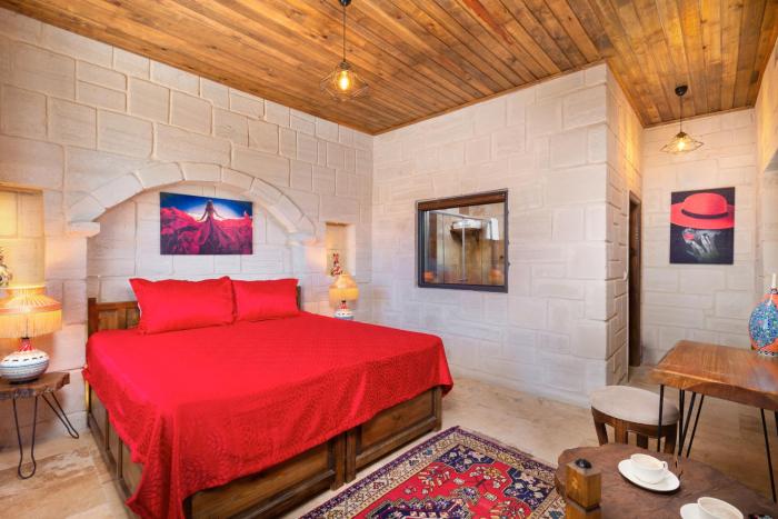 megaron cave hotel