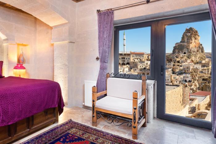 megaron cave hotel