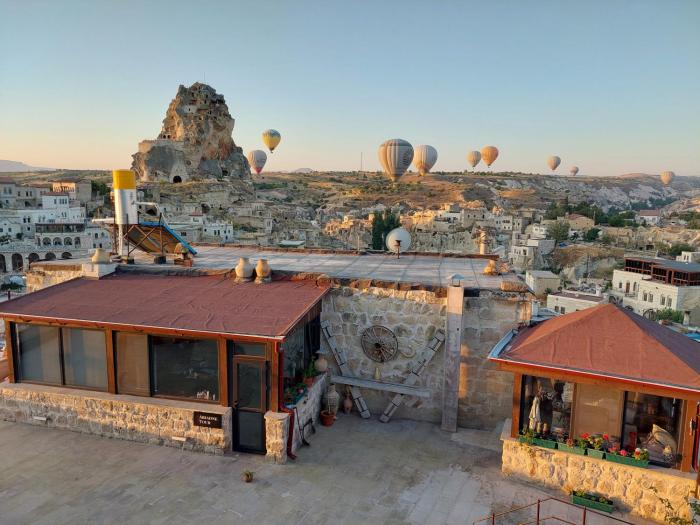 megaron cave hotel