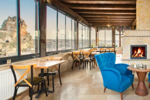 megaron cave hotel