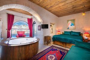 megaron cave hotel