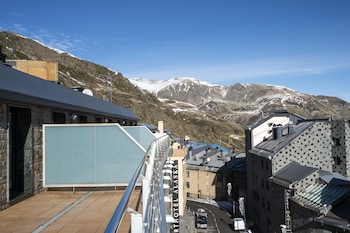 pierre and vacances andorra pas de la casa alaska
