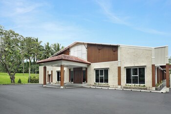 mercure manado tateli resort and convention