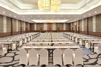 mercure manado tateli resort and convention