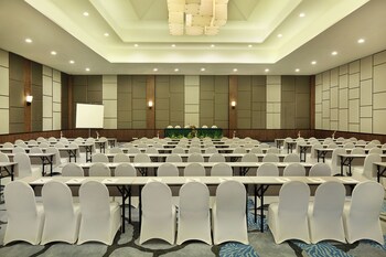 mercure manado tateli resort and convention