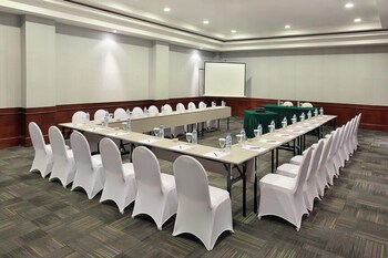 mercure manado tateli resort and convention