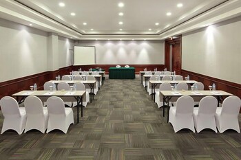 mercure manado tateli resort and convention