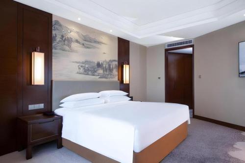 grand new century hotel fuyang