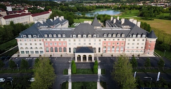 dream castle hotel