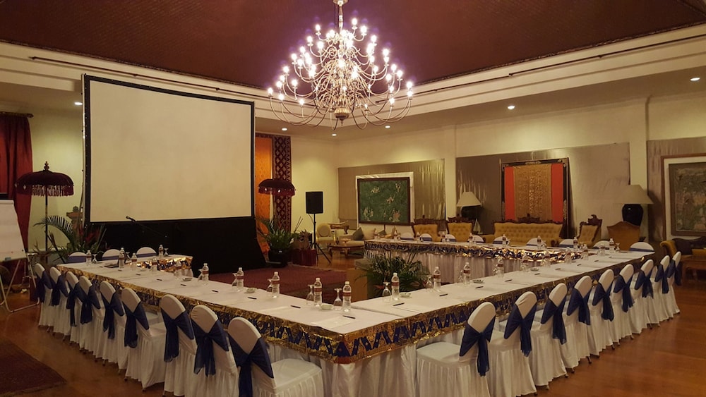 the mansion resort hotel and spa