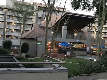 77 grayston apartment