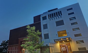 hotel the golden bird