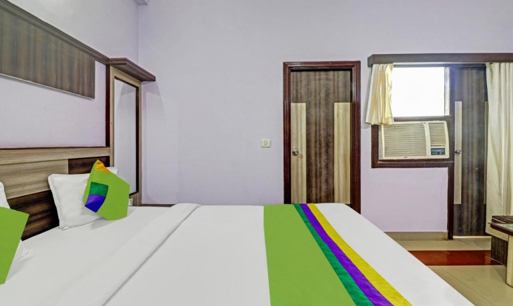 hotel the golden bird