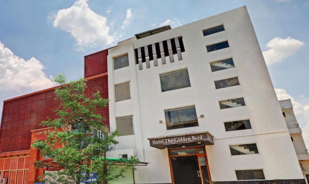 hotel the golden bird