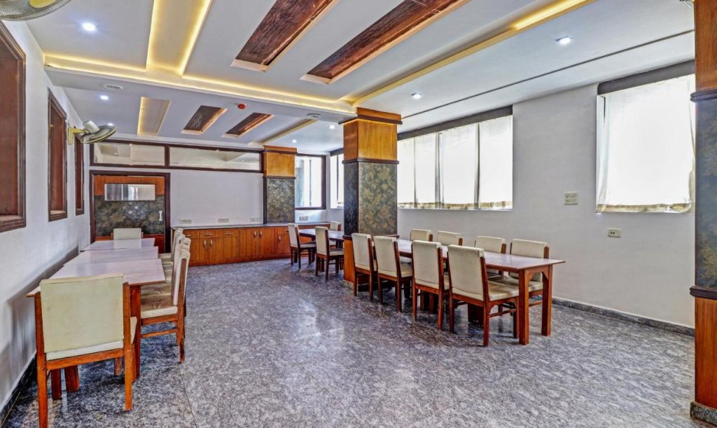 hotel the golden bird