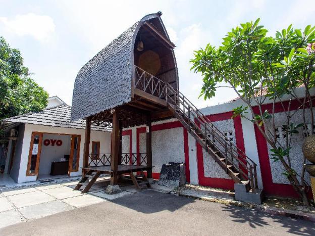 spot on 1055 sakura homestay syariah