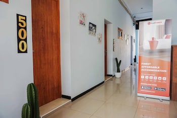 reddoorz near velodrome malang 2