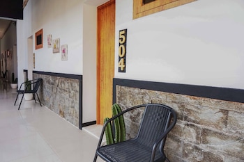 reddoorz near velodrome malang 2