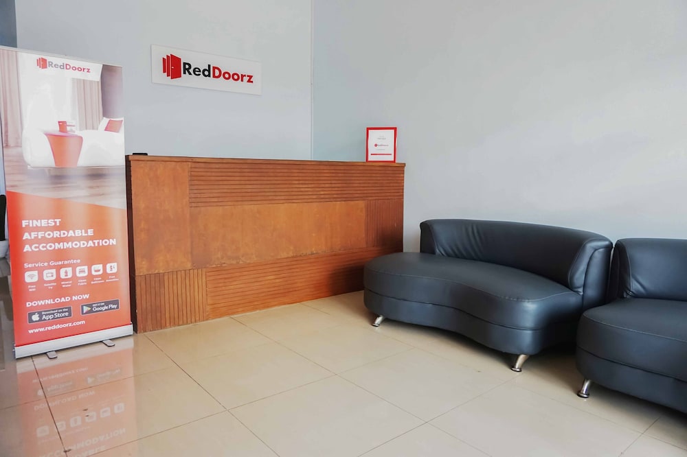 reddoorz near velodrome malang 2
