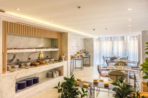 ewaa express hotel alrawda