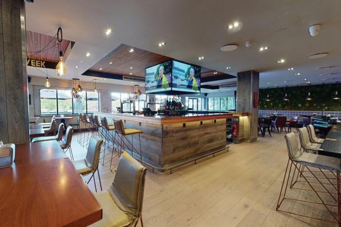 village hotel nottingham