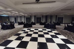 village hotel nottingham