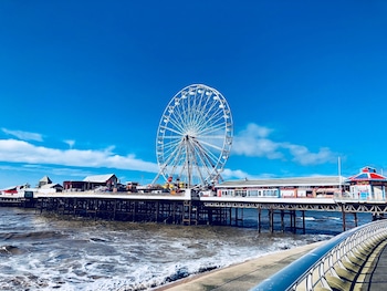 chelsea suite sasco apartments