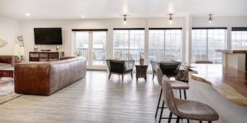 Scp Depoe Bay,,3 star