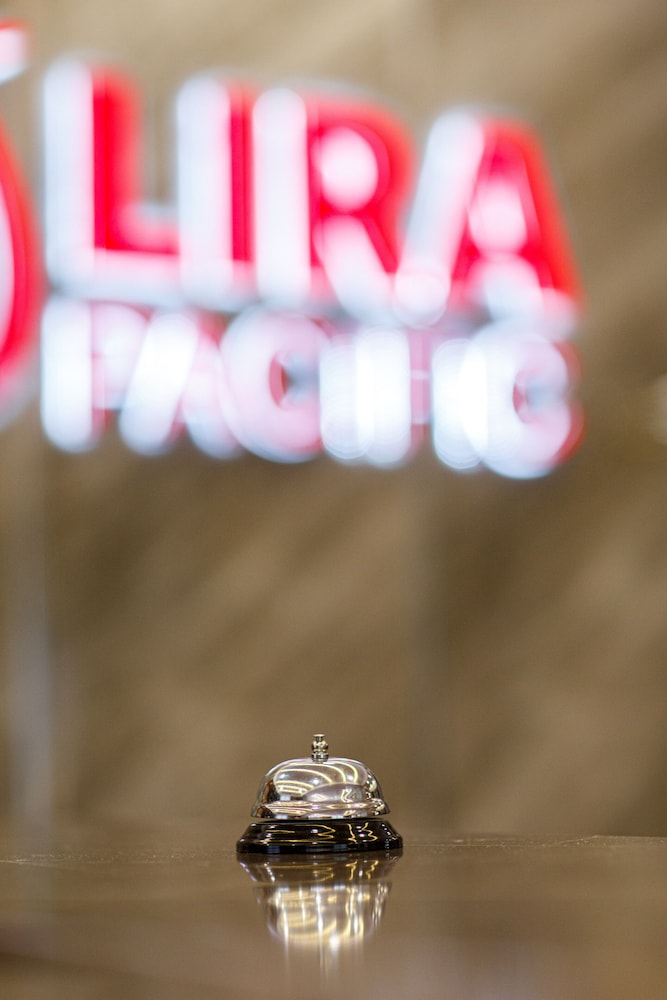 lira pacific aparthotel