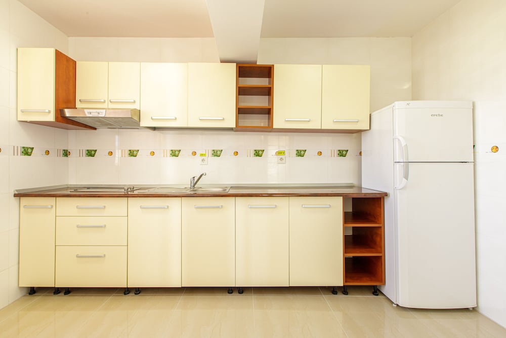 lira pacific aparthotel