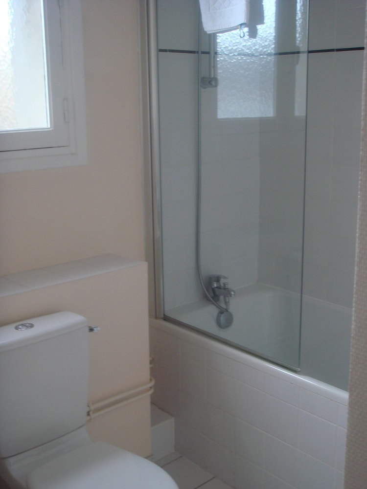 hotel the originals caen le savoy