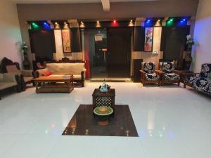 Bundeli Farm Resort & Banquet Orchha,Nivari>>Jhansi,2 star