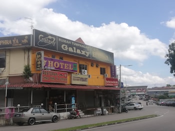 Spot On 90095 Slk Hotel,,2 star