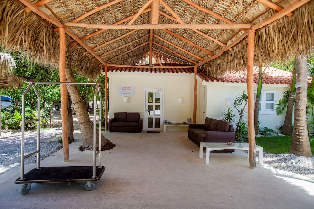 los corales beach village