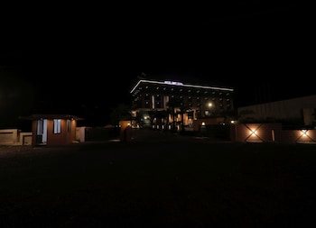 sarovar portico somnath