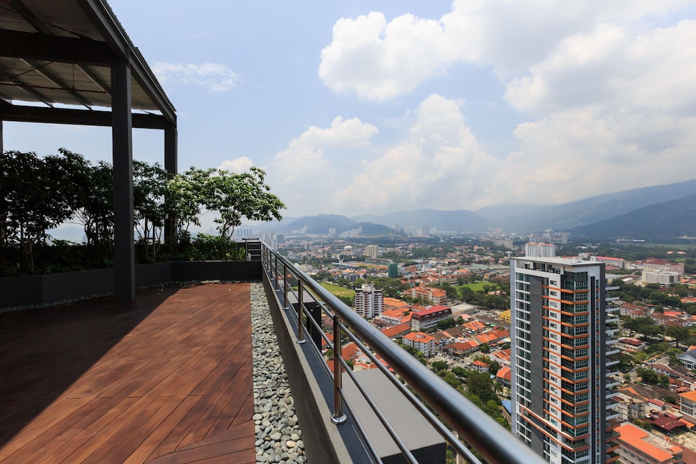 tropicana 218 macalister