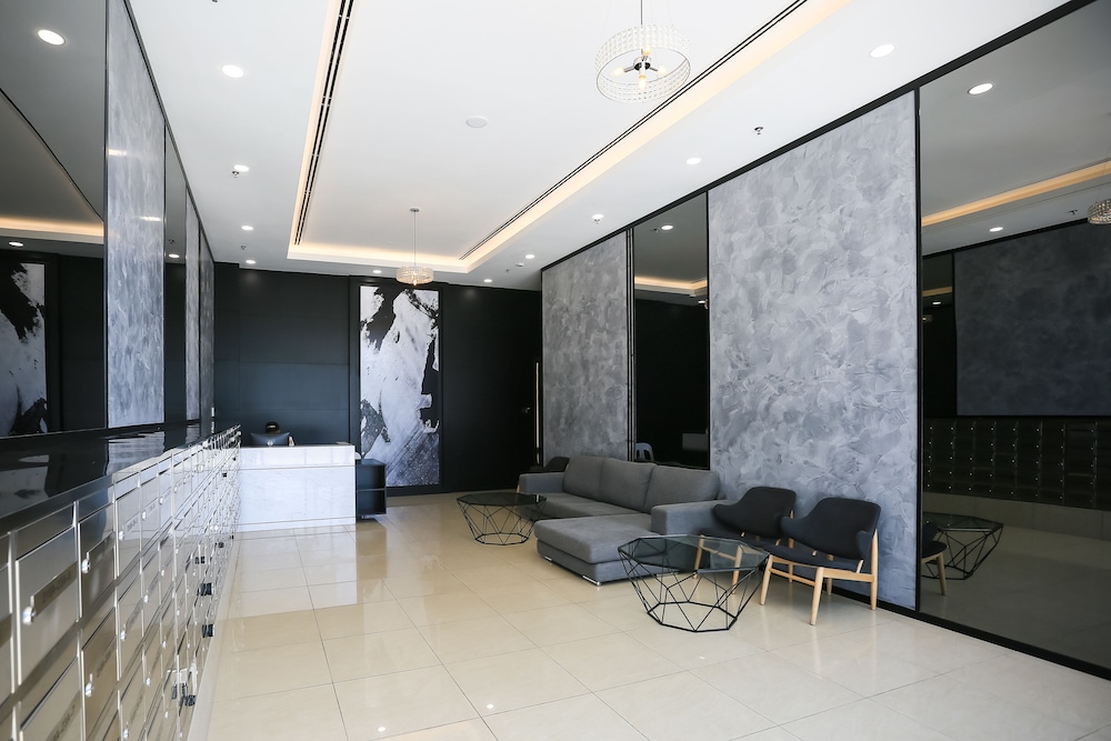 tropicana 218 macalister