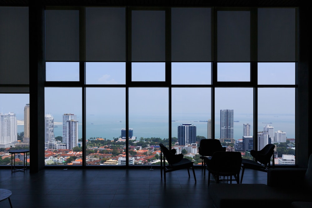 tropicana 218 macalister