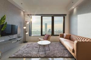 tropicana 218 macalister