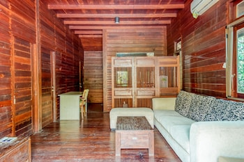 reddoorz resort taman wisata mangrove