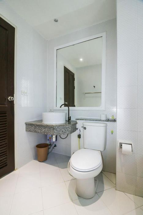 natural beach hotel pattaya